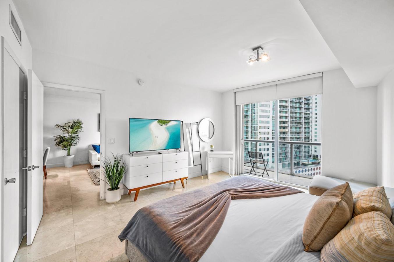 *W Icon Brickell- Luxury 2Br Highrise Corner Condo** Майами Экстерьер фото